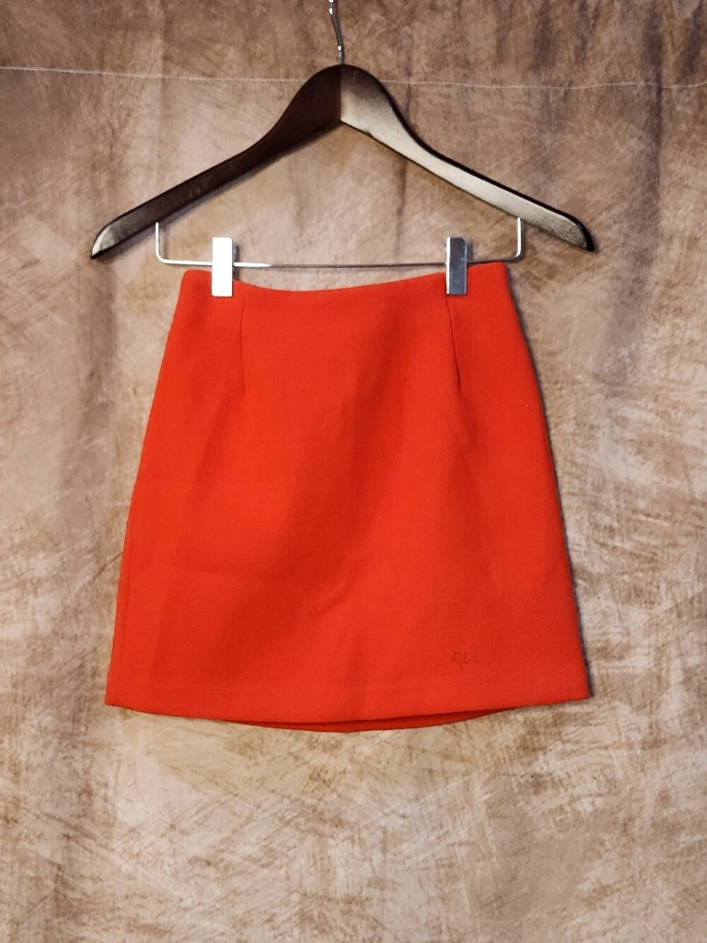 H&M Red Mini Skirt – Structured A-Line – Exposed Back Zipper – Size 2